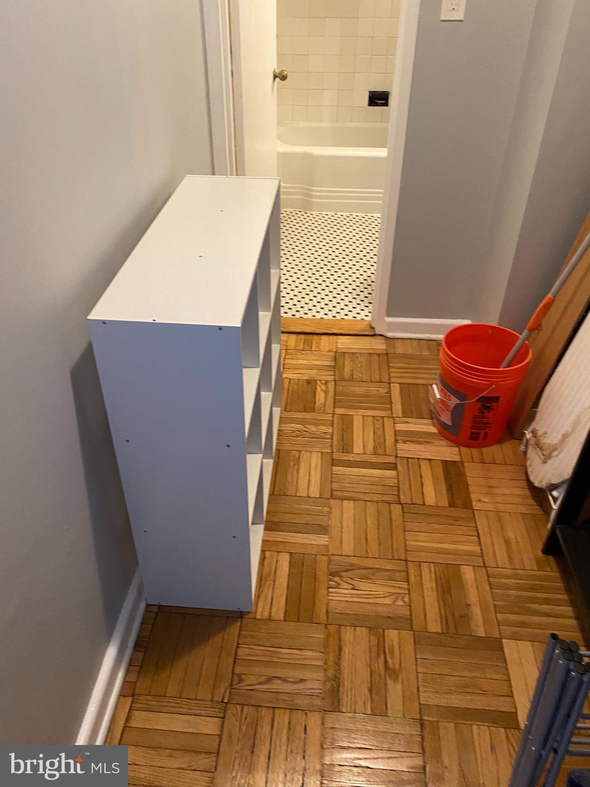 2141 I Street Northwest, Unit 607 Washington, DC 20037 - Photo 12 of 18 a bathroom with a tub