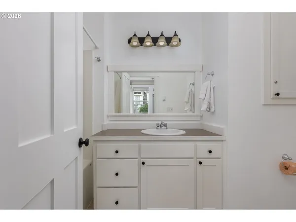 $875,000 | 2586 Southwest Anemone Avenue, Lincoln City, OR 97367