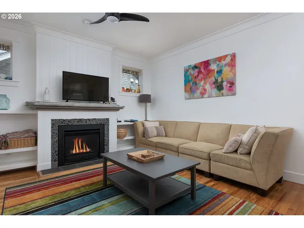 $875,000 | 2586 Southwest Anemone Avenue, Lincoln City, OR 97367