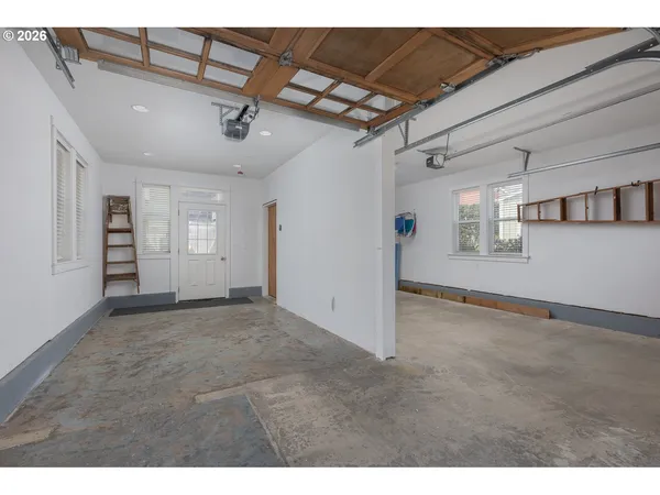 $875,000 | 2586 Southwest Anemone Avenue, Lincoln City, OR 97367