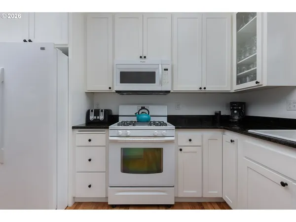 $875,000 | 2586 Southwest Anemone Avenue, Lincoln City, OR 97367