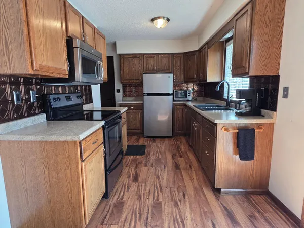 $280,000 | 2713 4th Avenue South, Moorhead, MN 56560