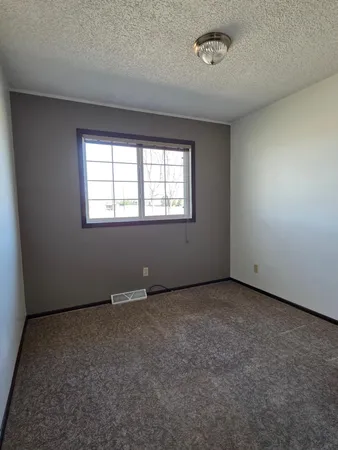 $280,000 | 2713 4th Avenue South, Moorhead, MN 56560