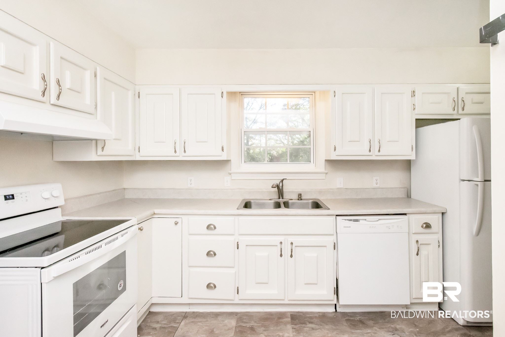 4023 Michael Boulevard Mobile, AL 36609 - Photo 10 of 31