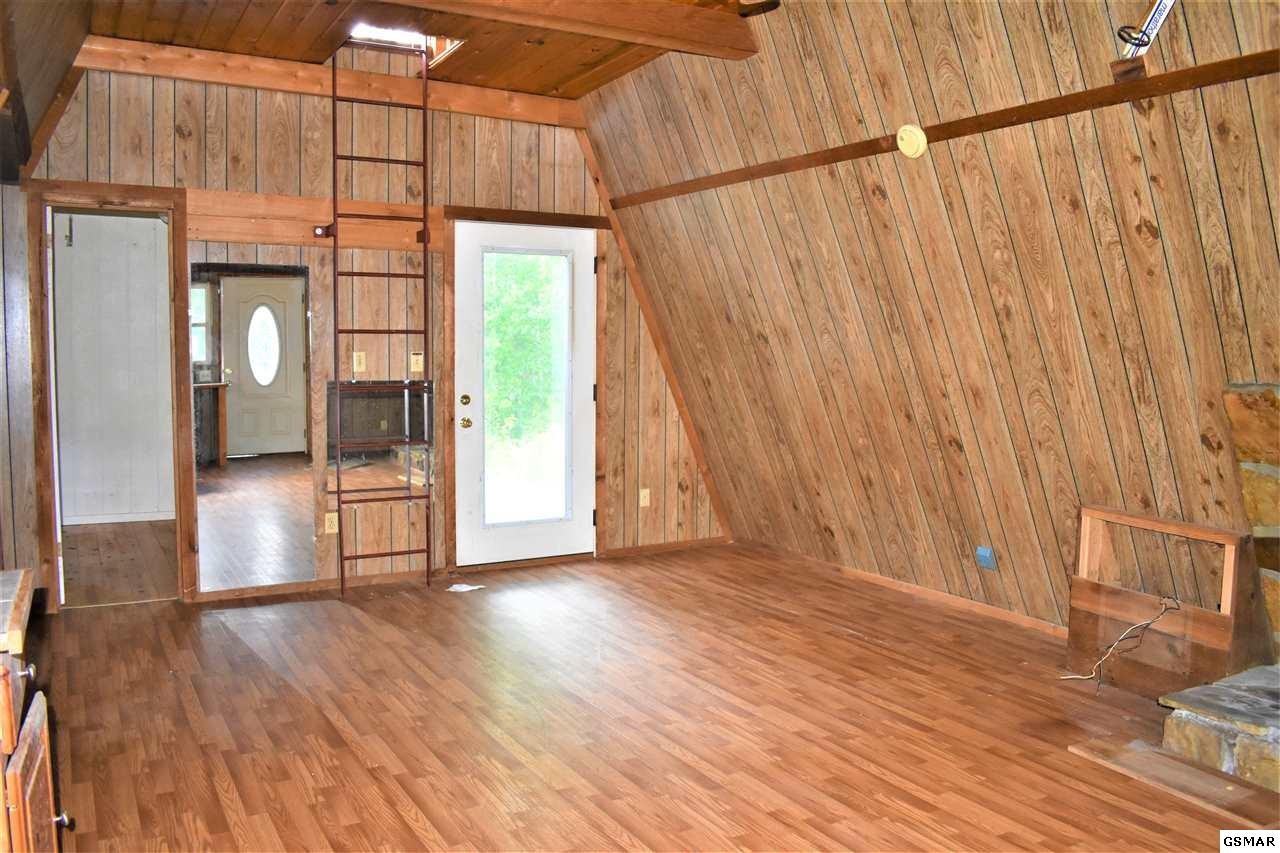 1642 South Mountain View Road Sevierville, TN 37876 - Photo 17 of 27 Gallery Image 17