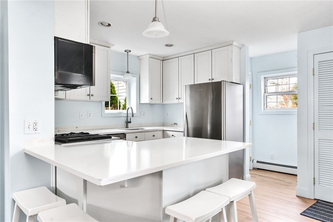 52 County Road, Unit A Barrington, RI 02806 - Photo 10 of 36