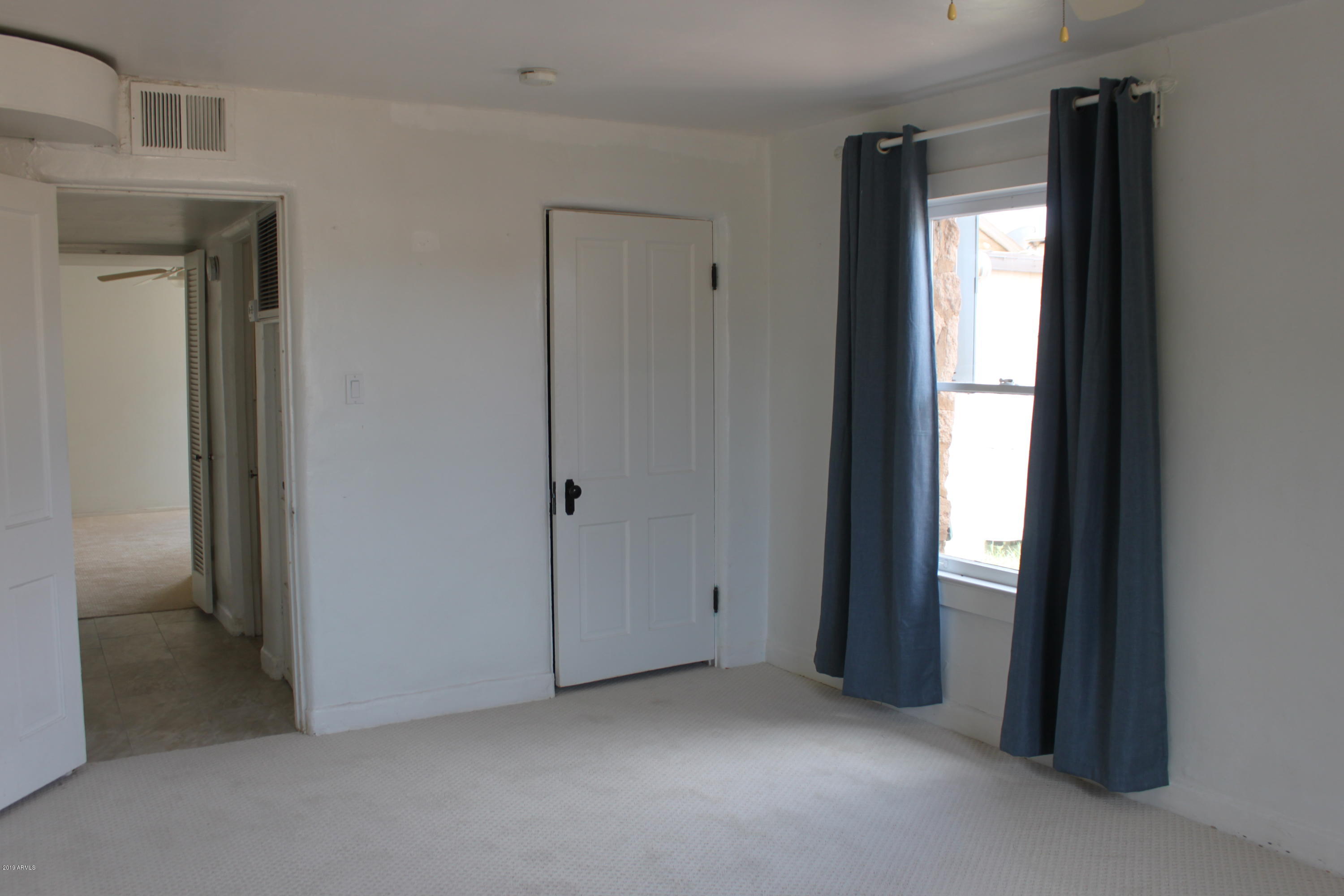 1905 West Monte Vista Road Phoenix, AZ 85009 - Photo 12 of 19 Front Bedroom