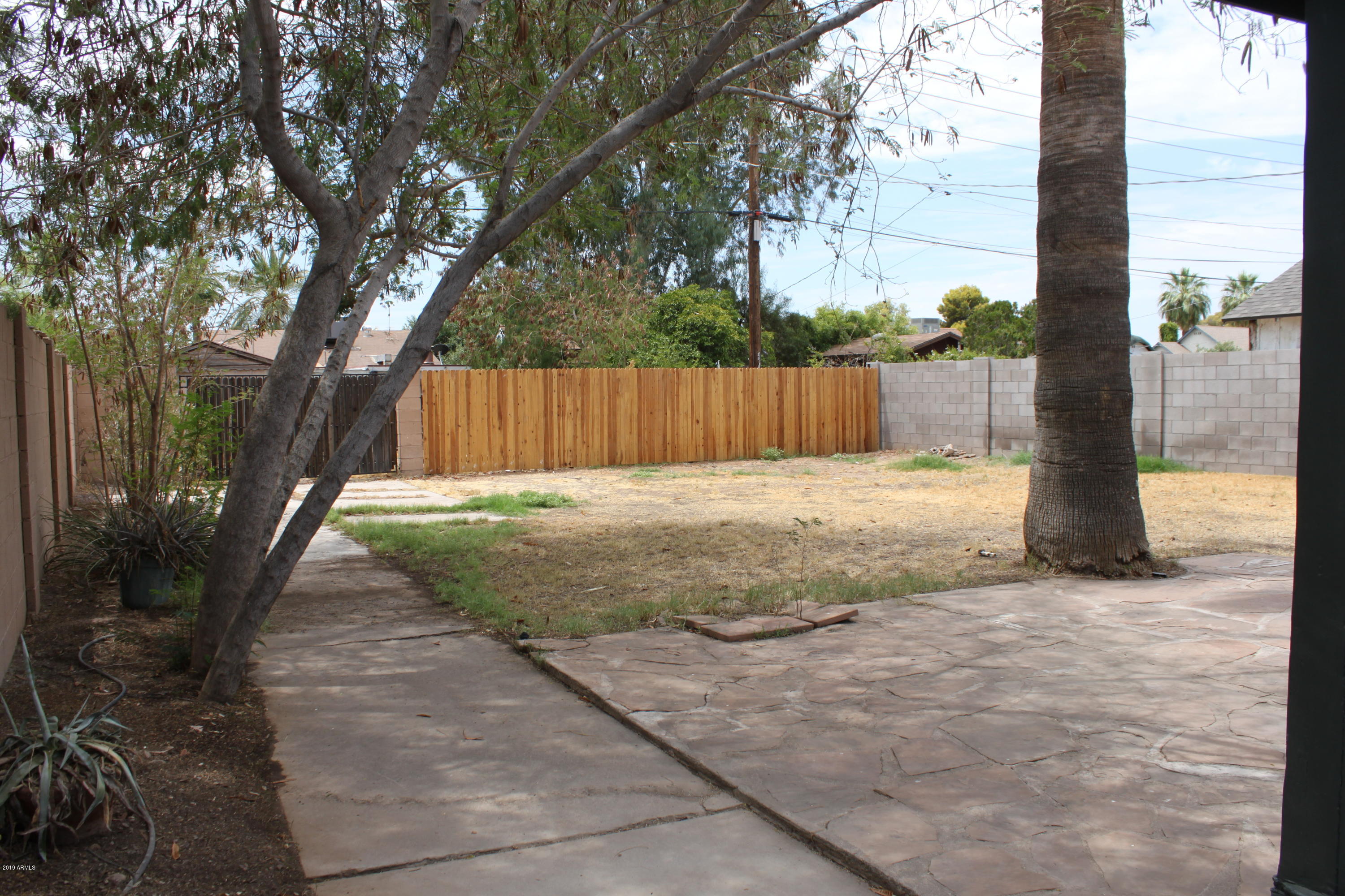 1905 West Monte Vista Road Phoenix, AZ 85009 - Photo 17 of 19 Patio/Backyard