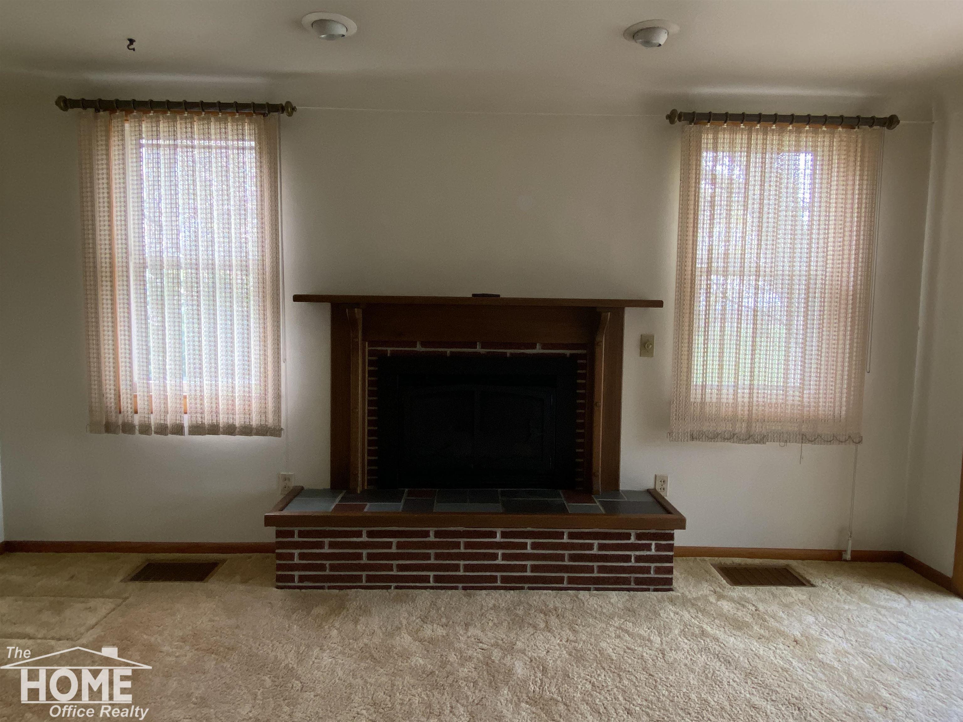1701 West Riley Road Owosso, MI 48867 - Photo 5 of 36 50106722-4.JPG