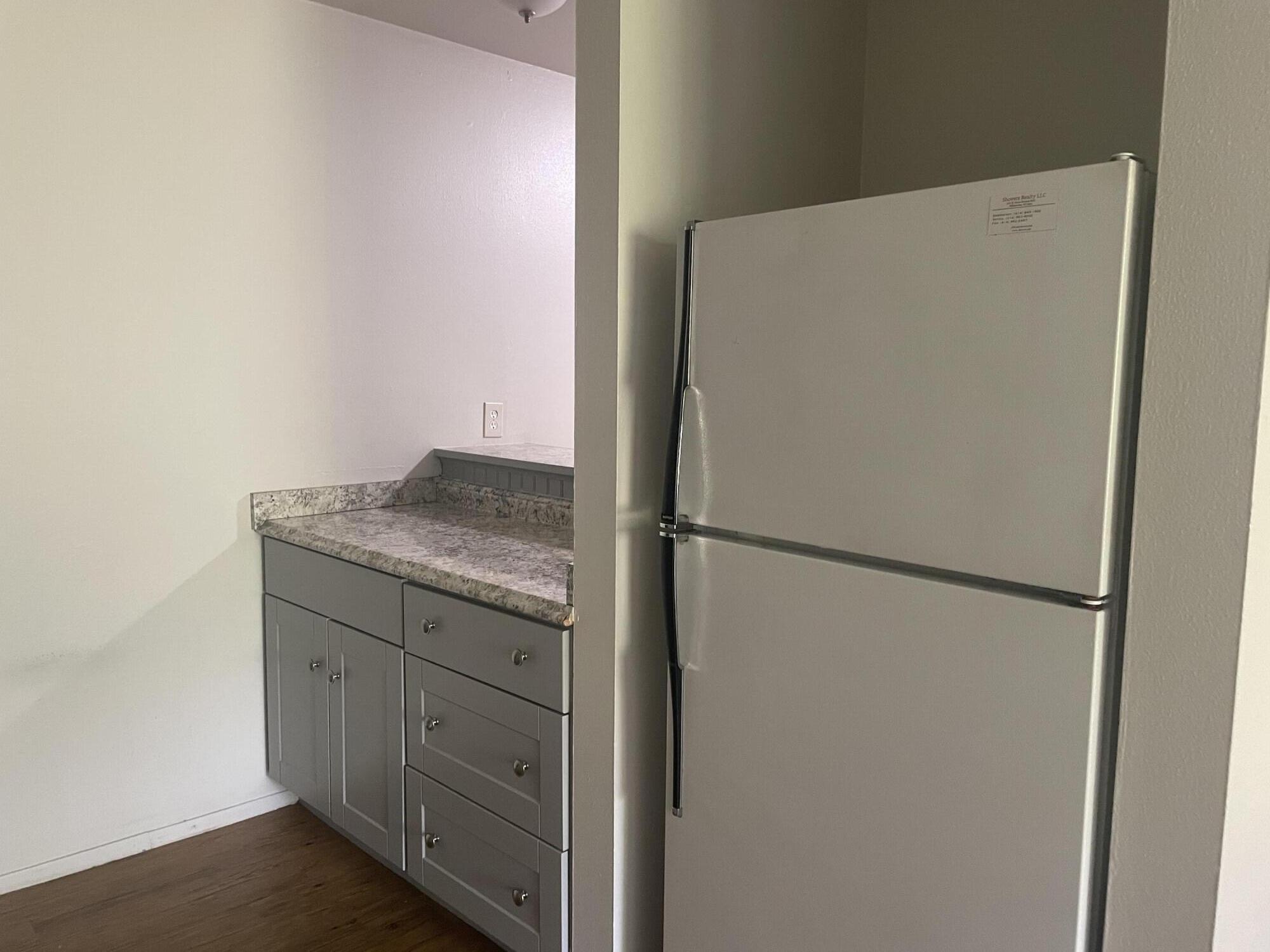 3811 South 35th Street Greenfield, WI 53221 - Photo 3 of 8 Kitchen (2)