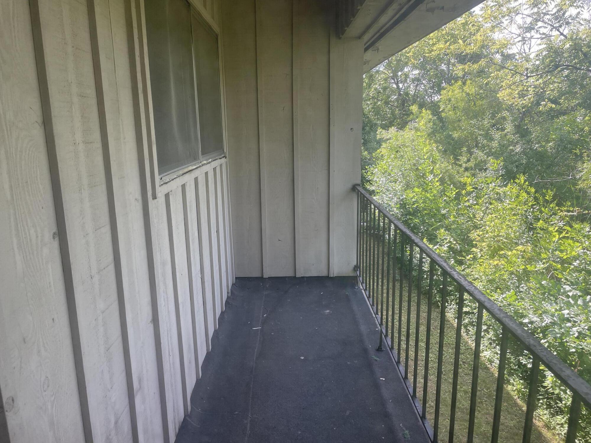 3811 South 35th Street Greenfield, WI 53221 - Photo 6 of 8 Patio