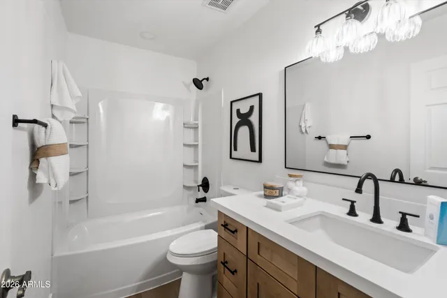 $399,900 | 133 East Campo Bello Drive, Phoenix, AZ 85022