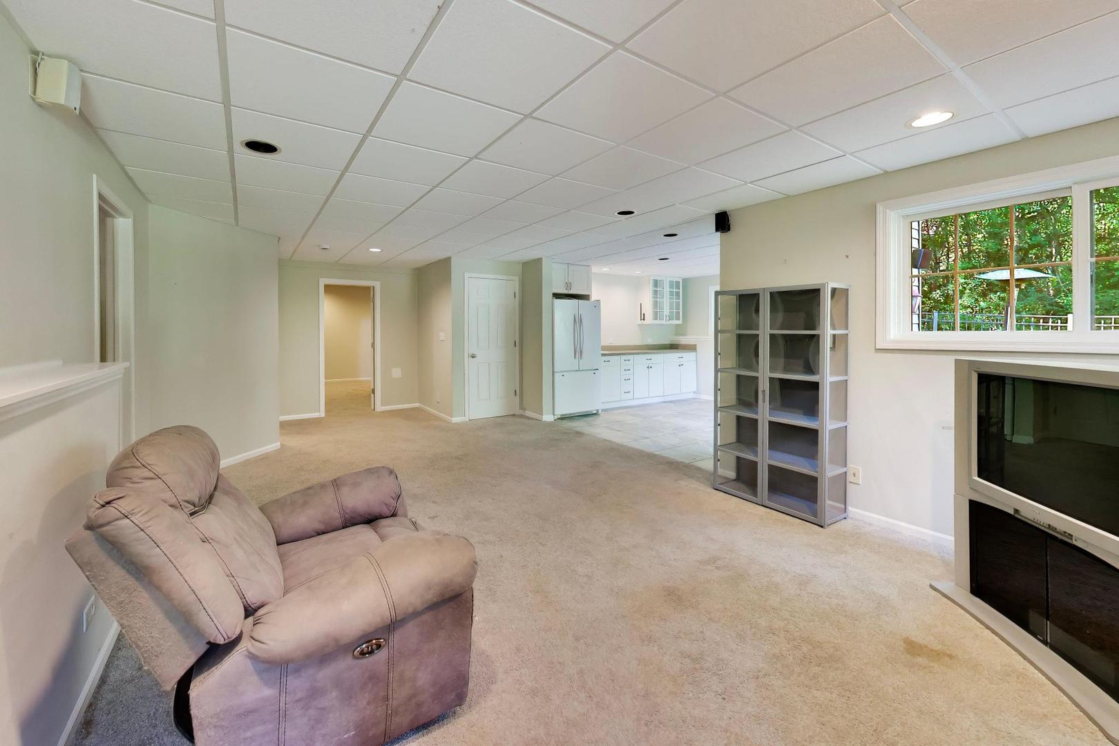 3314 Cardinal Lane Spring Grove, IL 60071 - Photo 42 of 66 Gallery Image 42