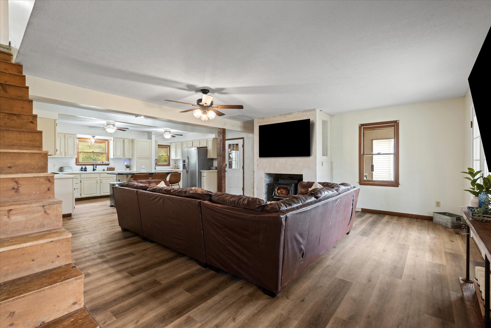 12999 Tarlton Road Circleville, OH 43113 - Photo 9 of 61 3-0X6A8343a