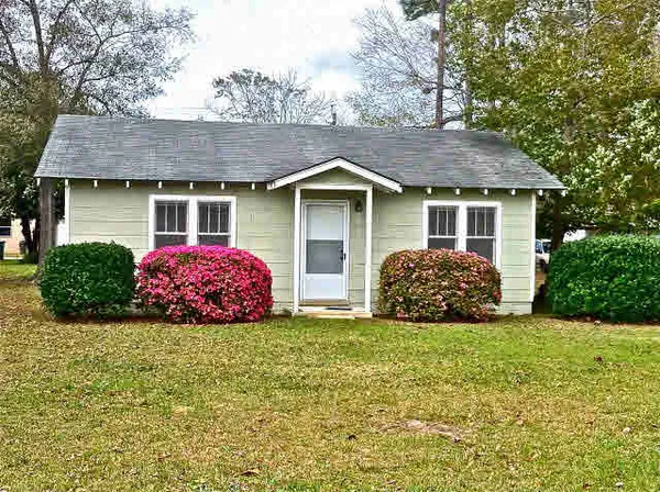 $650 | 313 West Verbena Avenue, Foley, AL 36535