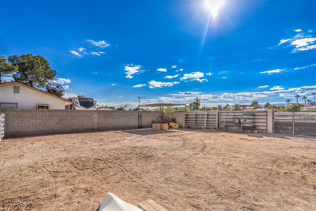 2913 Michael Way Las Vegas, NV 89108 - Photo 30 of 39