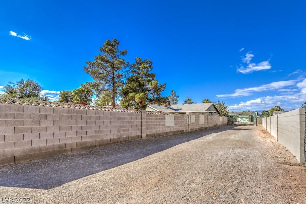 2913 Michael Way Las Vegas, NV 89108 - Photo 34 of 39