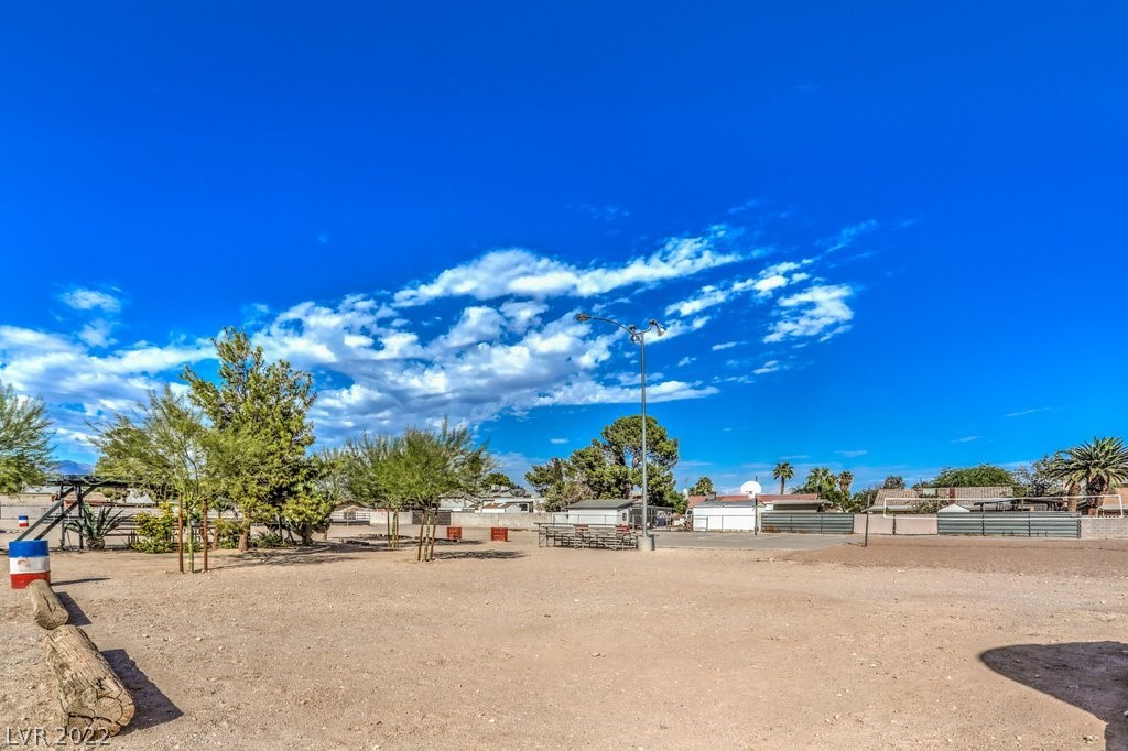 2913 Michael Way Las Vegas, NV 89108 - Photo 38 of 39