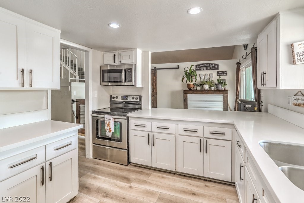 2913 Michael Way Las Vegas, NV 89108 - Photo 10 of 39