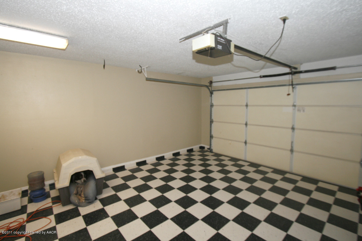 46 Helium Road Amarillo, TX 79124 - Photo 21 of 24 garage