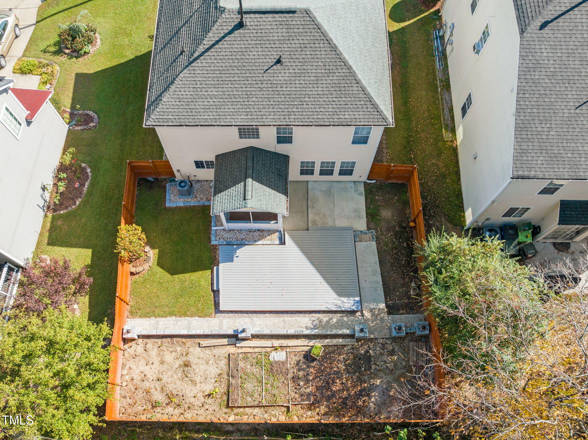 2816 Roundleaf Court Raleigh, NC 27604 - Photo 30 of 37 32-web-or-mls-DJI_0675