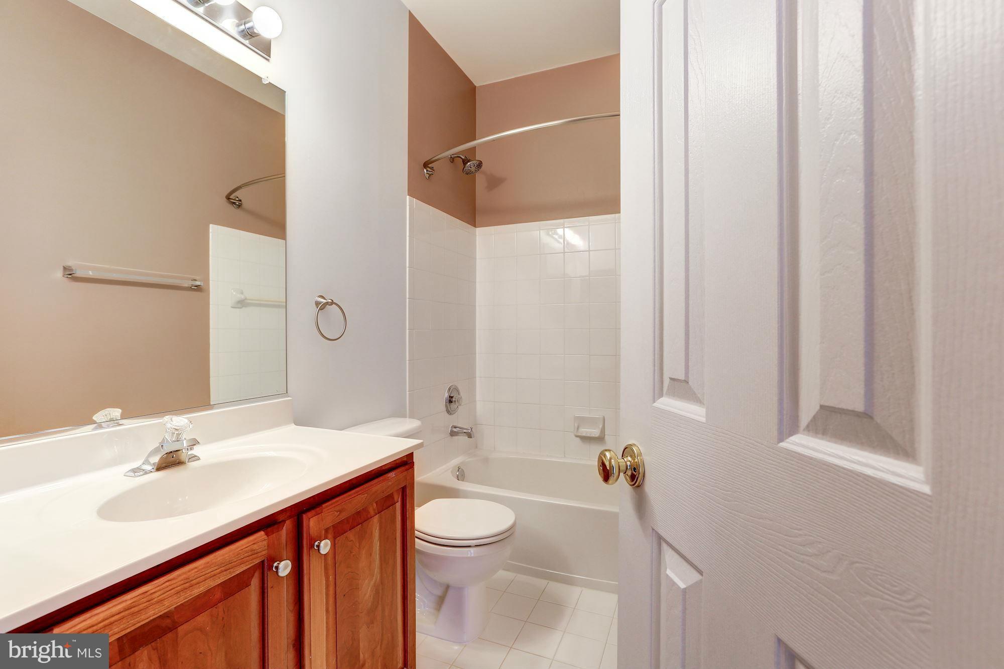 13033 Middlebrook Road Germantown, MD 20874 - Photo 17 of 23 Bath