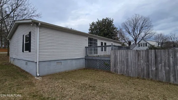 $187,700 | 922 Poplar Street, Alcoa, TN 37701