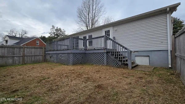 $187,700 | 922 Poplar Street, Alcoa, TN 37701