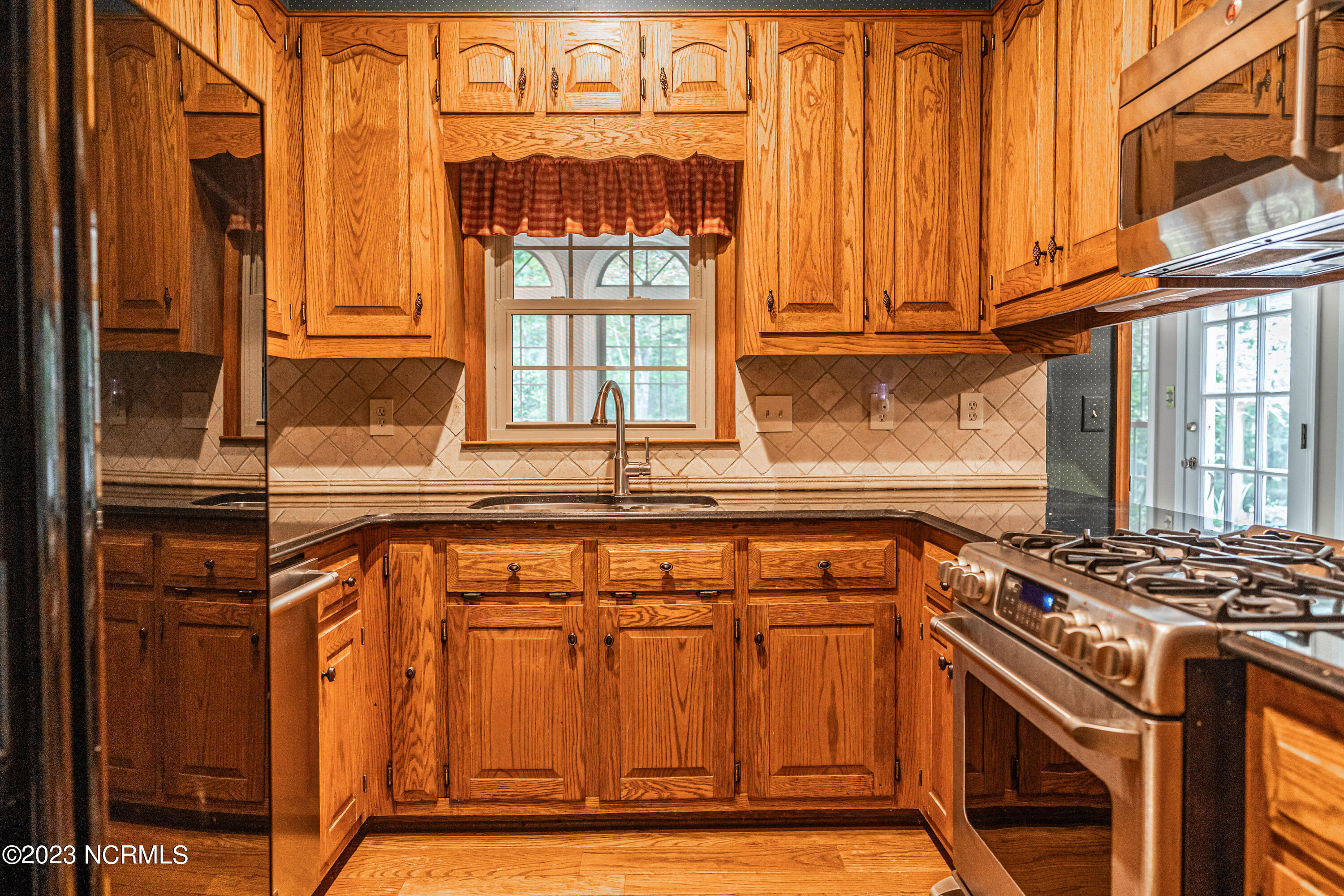 810 Williamsburg Drive Rockingham, NC 28379 - Photo 9 of 53 DSC00267