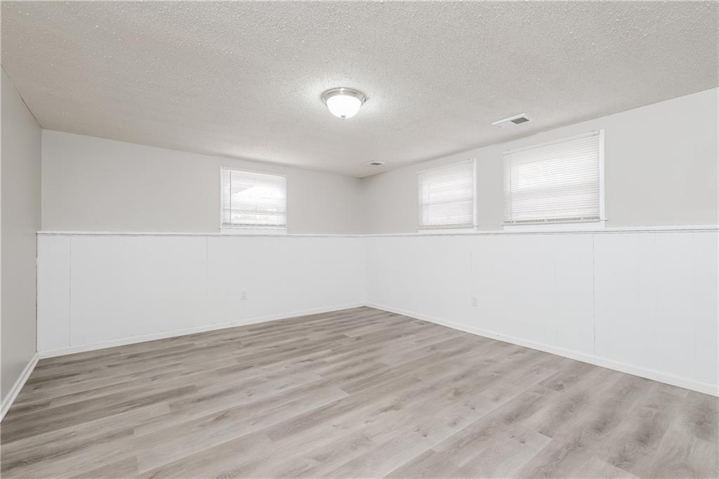 9817 West 56th Terrace Shawnee, KS 66203 - Photo 14 of 18