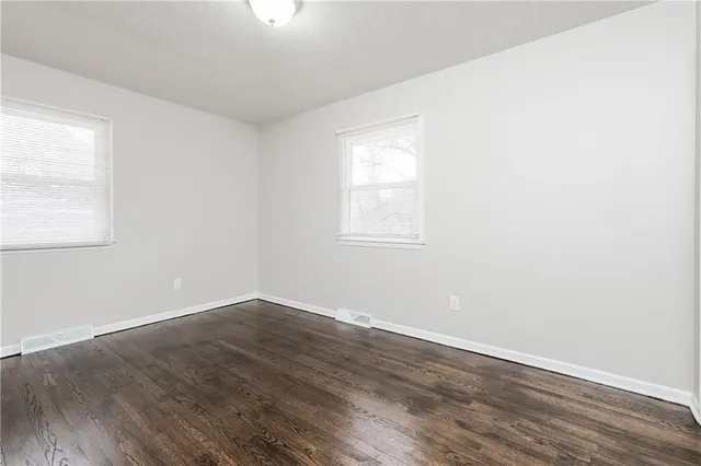 $1,875 | 9817 West 56th Terrace, Shawnee, KS 66203