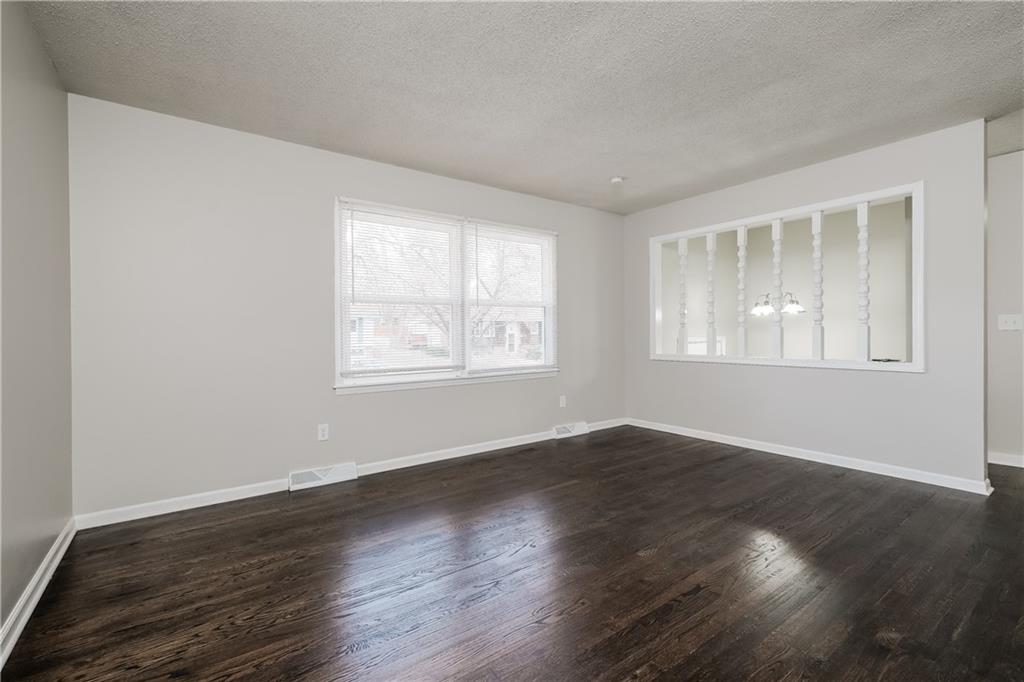 9817 West 56th Terrace Shawnee, KS 66203 - Photo 3 of 18