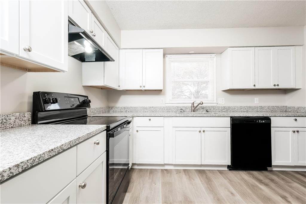 9817 West 56th Terrace Shawnee, KS 66203 - Photo 7 of 18