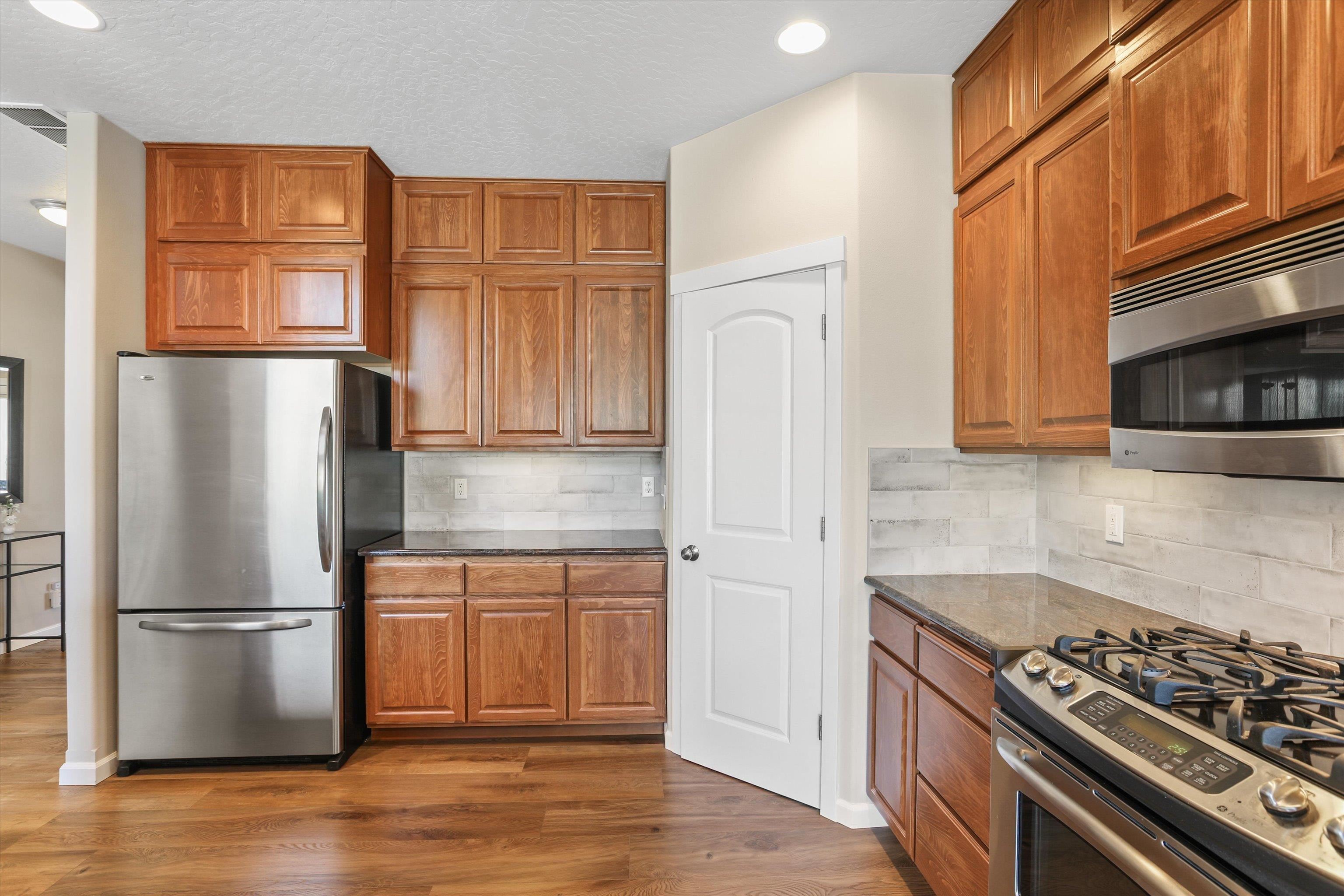 4213 South Cook Street Spokane, WA 99223 - Photo 19 of 39