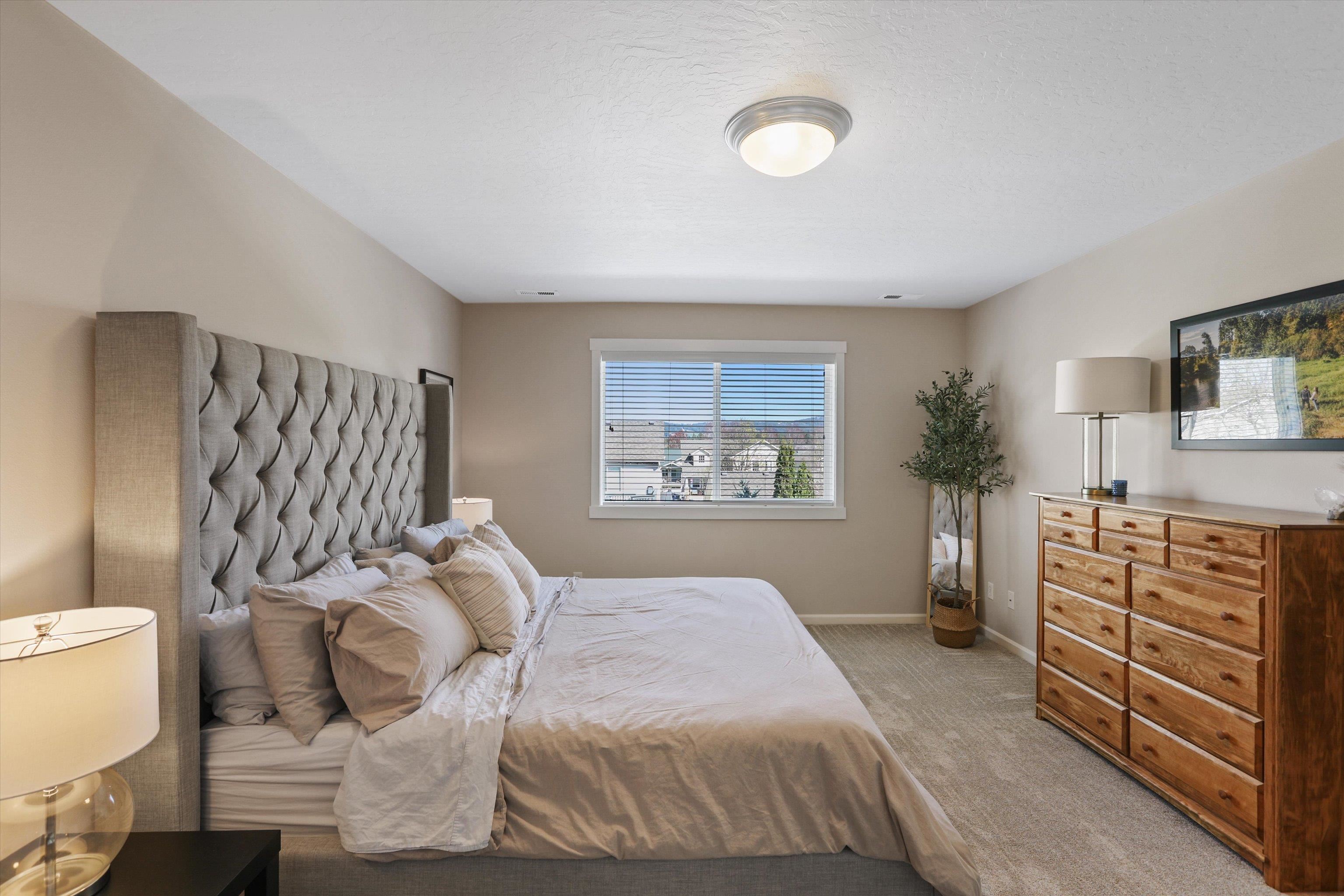 4213 South Cook Street Spokane, WA 99223 - Photo 30 of 39