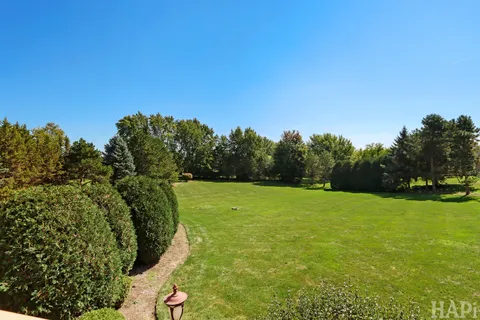 $2,495,000 | 1 Pacer Trail, South Barrington, IL 60010
