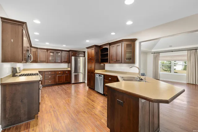 $454,900 | 3330 Kellygreen Drive, Angola, IN 46703