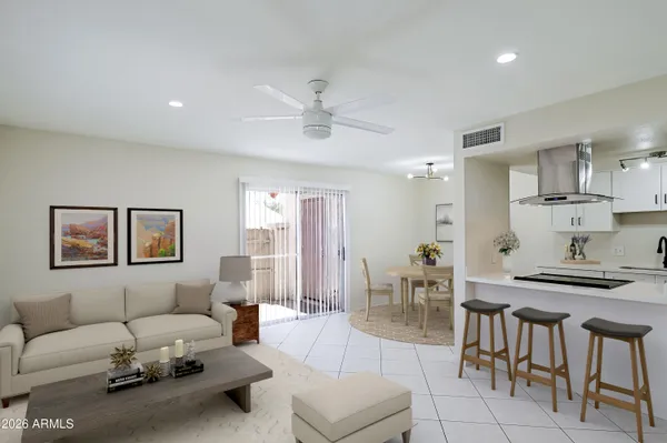 $1,750 | 1237 East Lawrence Lane, Phoenix, AZ 85020