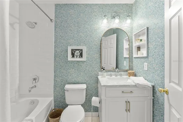 $359,900 | 13705 Golden Russet Drive, Winter Garden, FL 34787