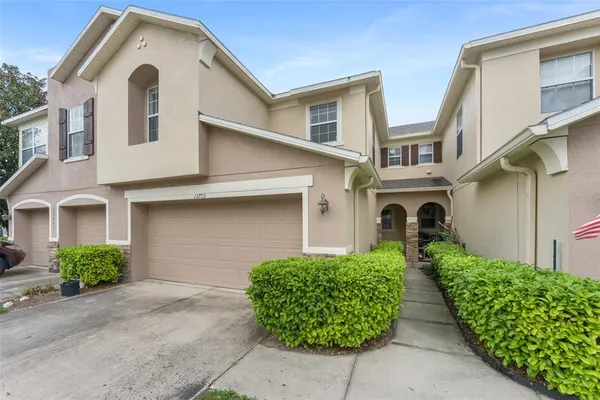 $359,900 | 13705 Golden Russet Drive, Winter Garden, FL 34787