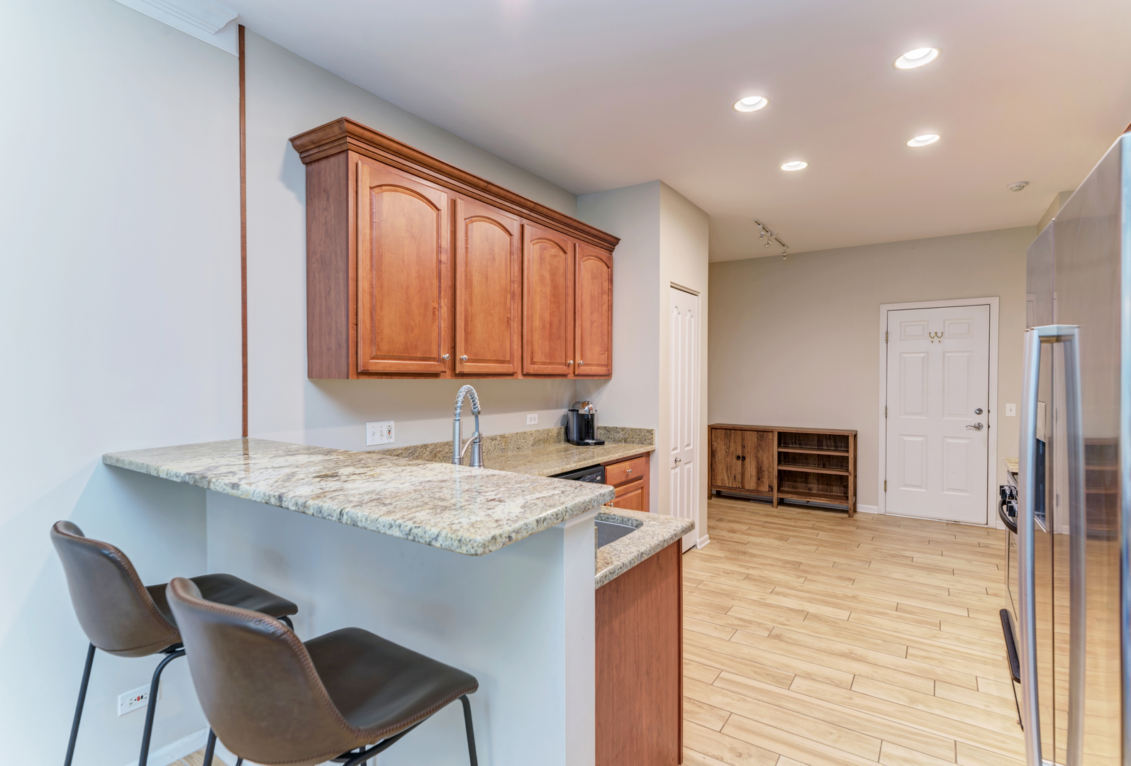 378 Ridge Road North Aurora, IL 60542 - Photo 14 of 38 Gallery Image 14