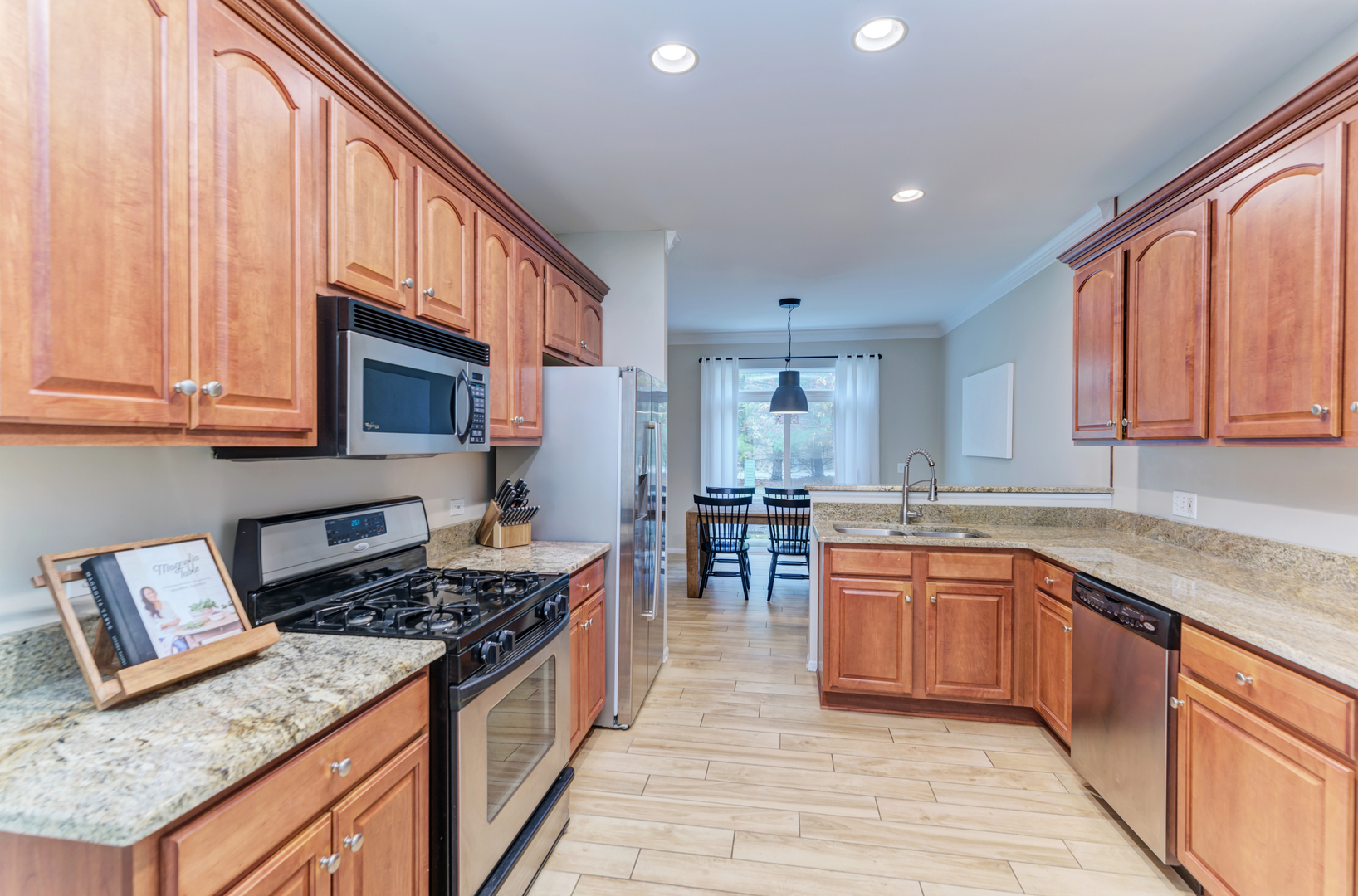 378 Ridge Road North Aurora, IL 60542 - Photo 16 of 38 Gallery Image 16