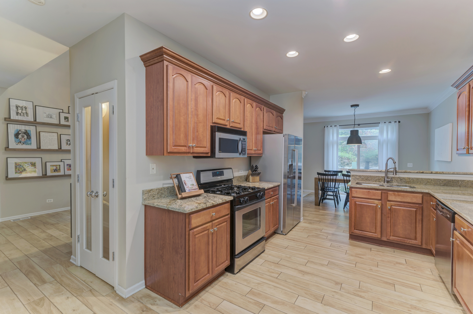 378 Ridge Road North Aurora, IL 60542 - Photo 17 of 38 Gallery Image 17