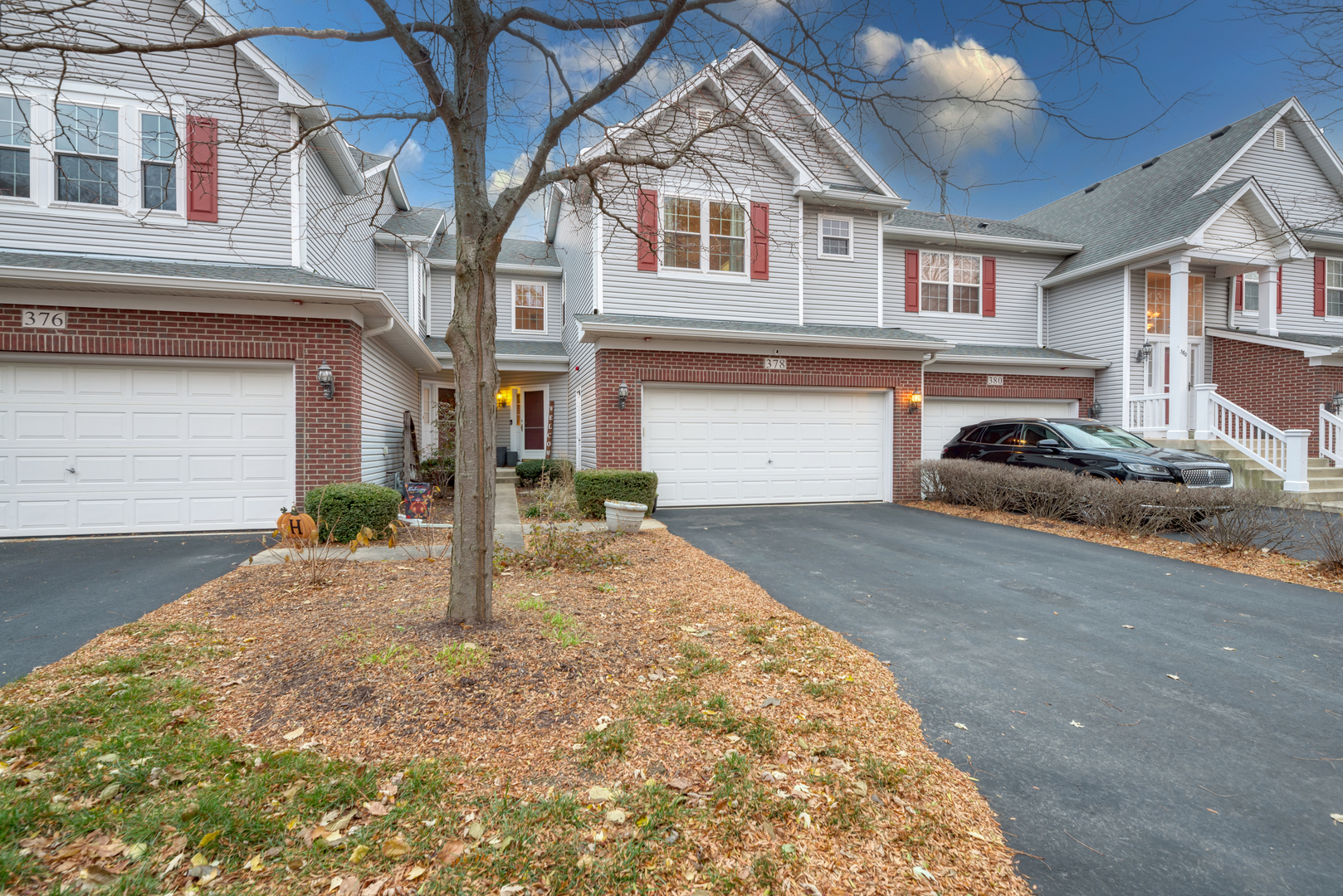 378 Ridge Road North Aurora, IL 60542 - Photo 2 of 38 Gallery Image 2