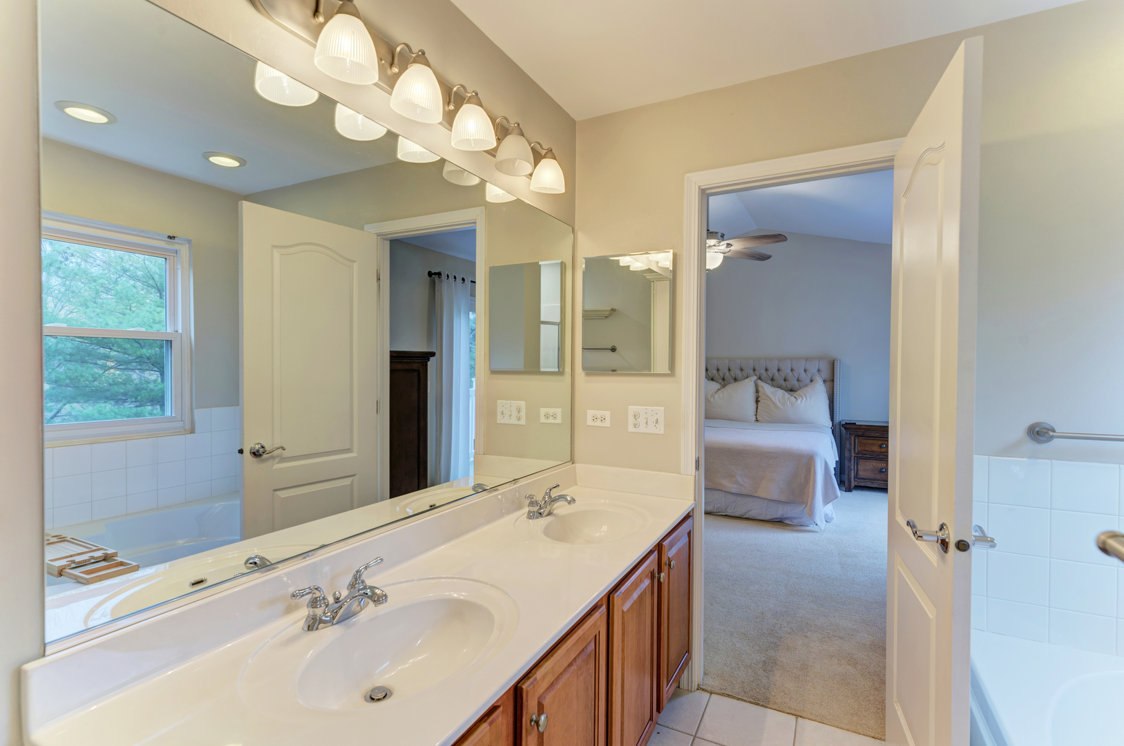 378 Ridge Road North Aurora, IL 60542 - Photo 27 of 38 Gallery Image 27