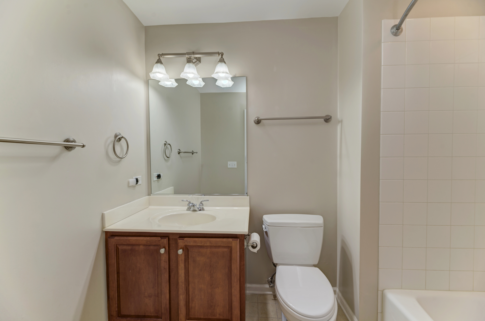 378 Ridge Road North Aurora, IL 60542 - Photo 31 of 38 Gallery Image 31