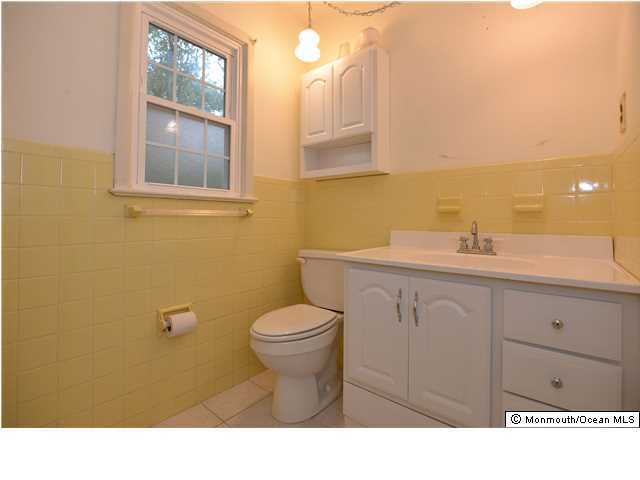 61 Dutch Lane Road Marlboro, NJ 07746 - Photo 16 of 24 Additional Photo