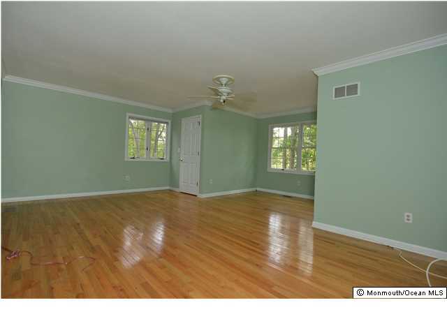 61 Dutch Lane Road Marlboro, NJ 07746 - Photo 18 of 24 Additional Photo