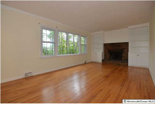 61 Dutch Lane Road Marlboro, NJ 07746 - Photo 6 of 24 Additional Photo