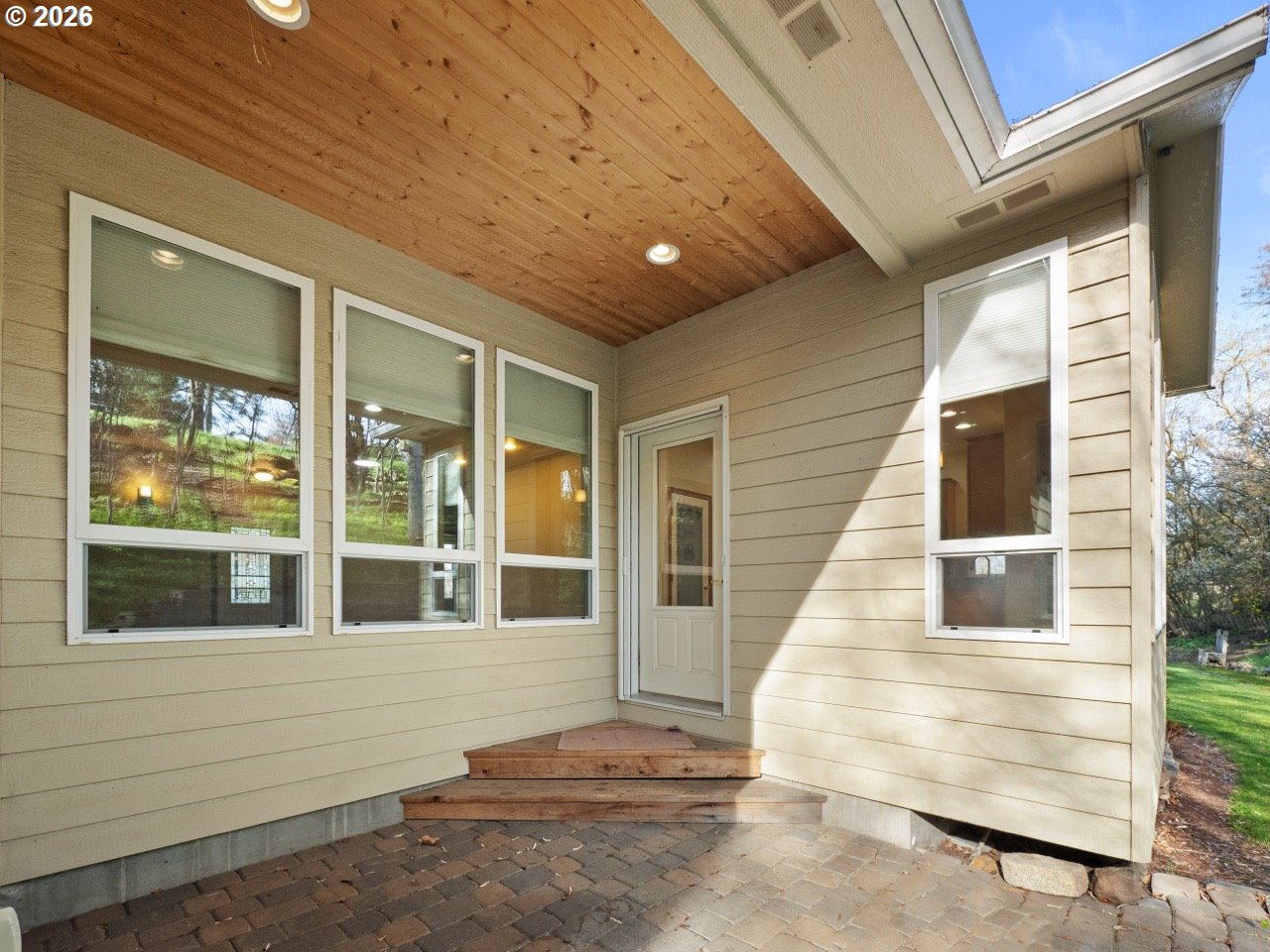 1101 B Avenue La Grande, OR 97850 - Photo 29 of 35 a view of front door